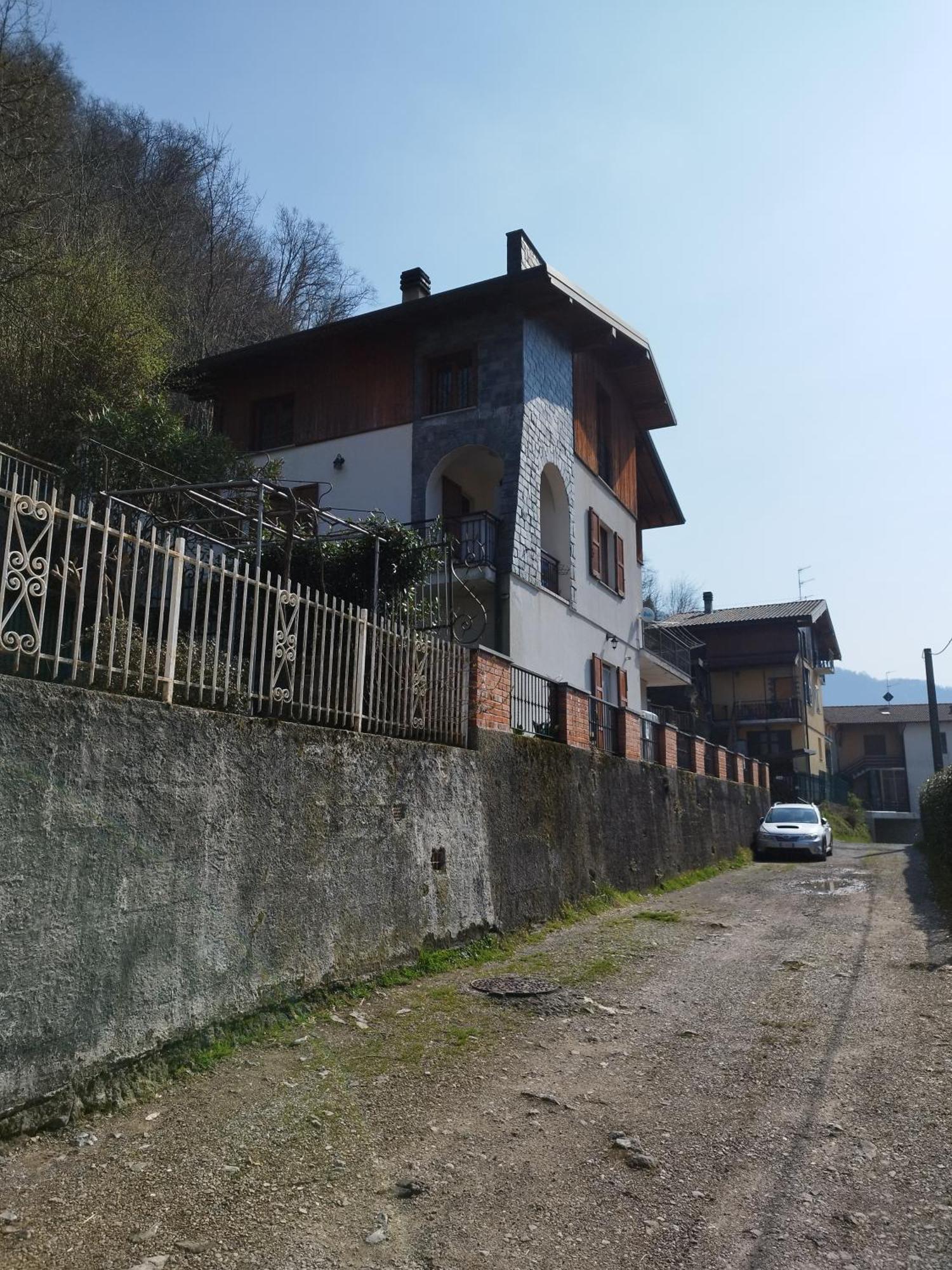 B&B I Ghiri Canzo Exterior photo