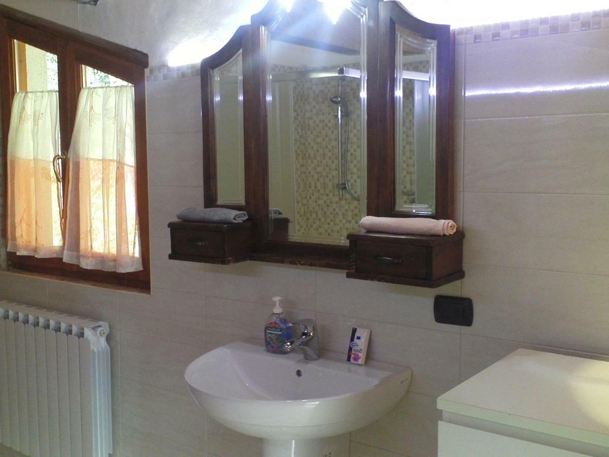 B&B I Ghiri Canzo Exterior photo