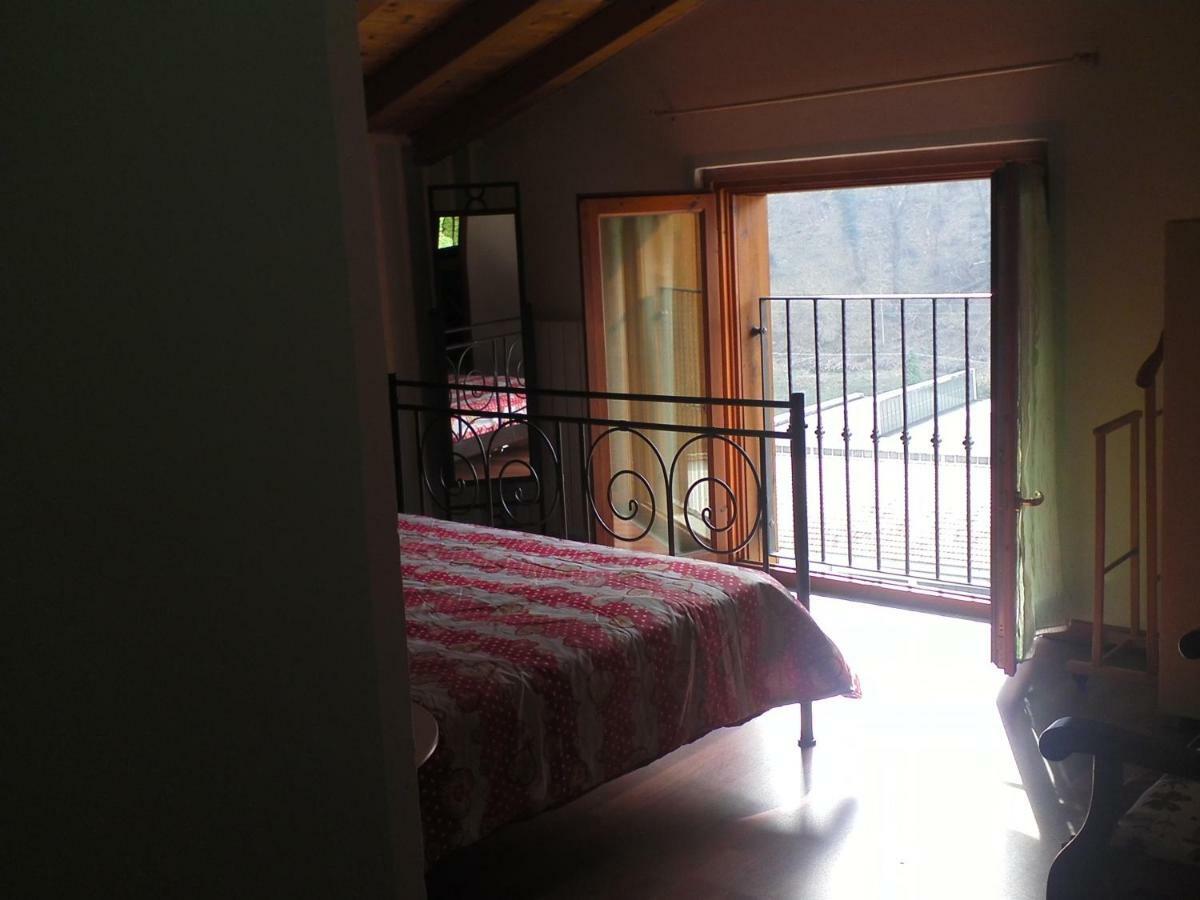 B&B I Ghiri Canzo Exterior photo